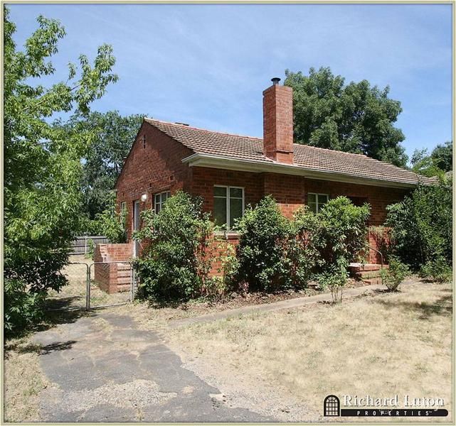 88 Stuart St, Narrabundah, ACT 2604