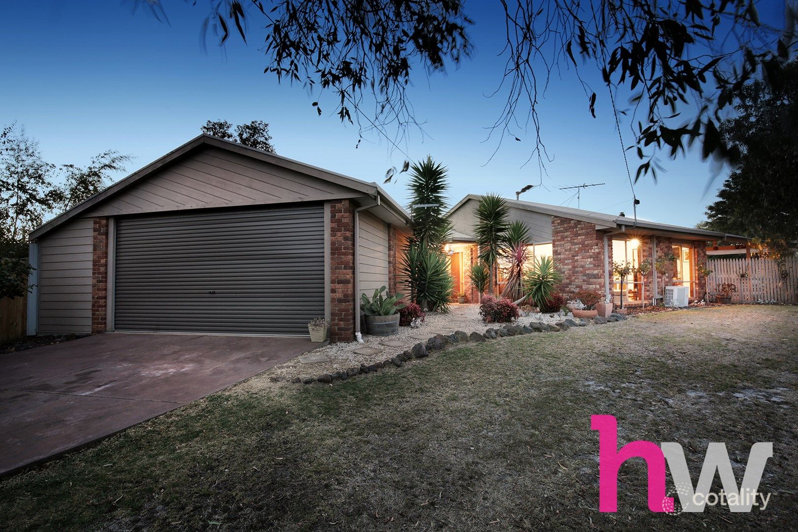 2 Dunowie Ct, Grovedale, VIC 3216