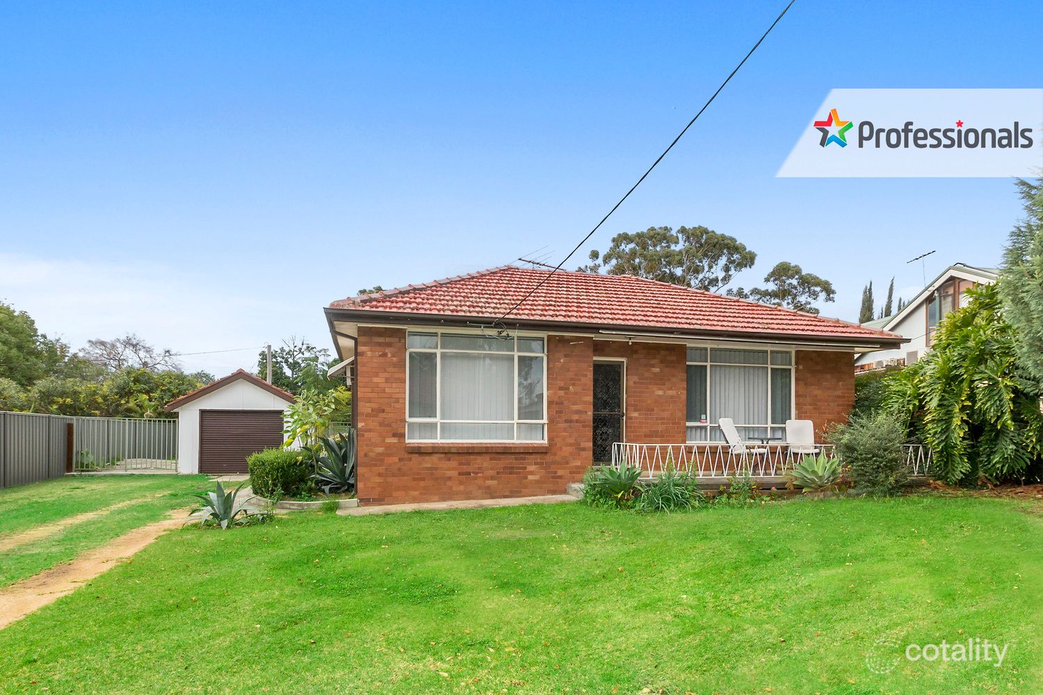 6 Dunmore Cres, Casula, NSW 2170