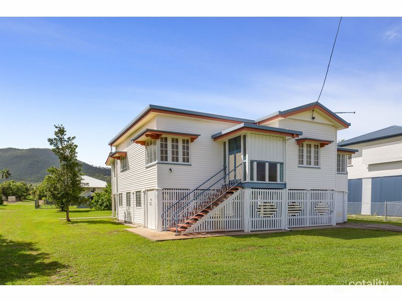 92 Curran St, Koongal, QLD 4701