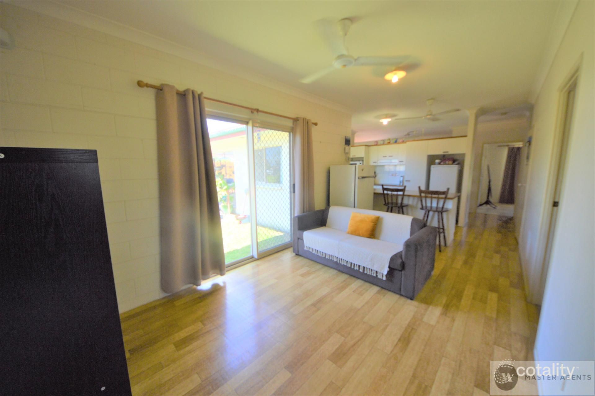 22 Blue Mountain Dr, Bluewater Park, QLD 4818