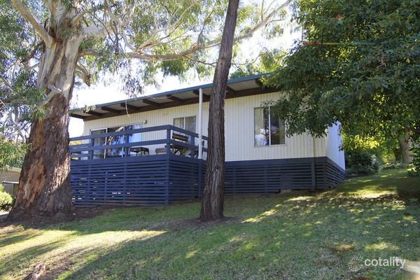 11 Crawford Ct, Dartmouth, VIC 3701