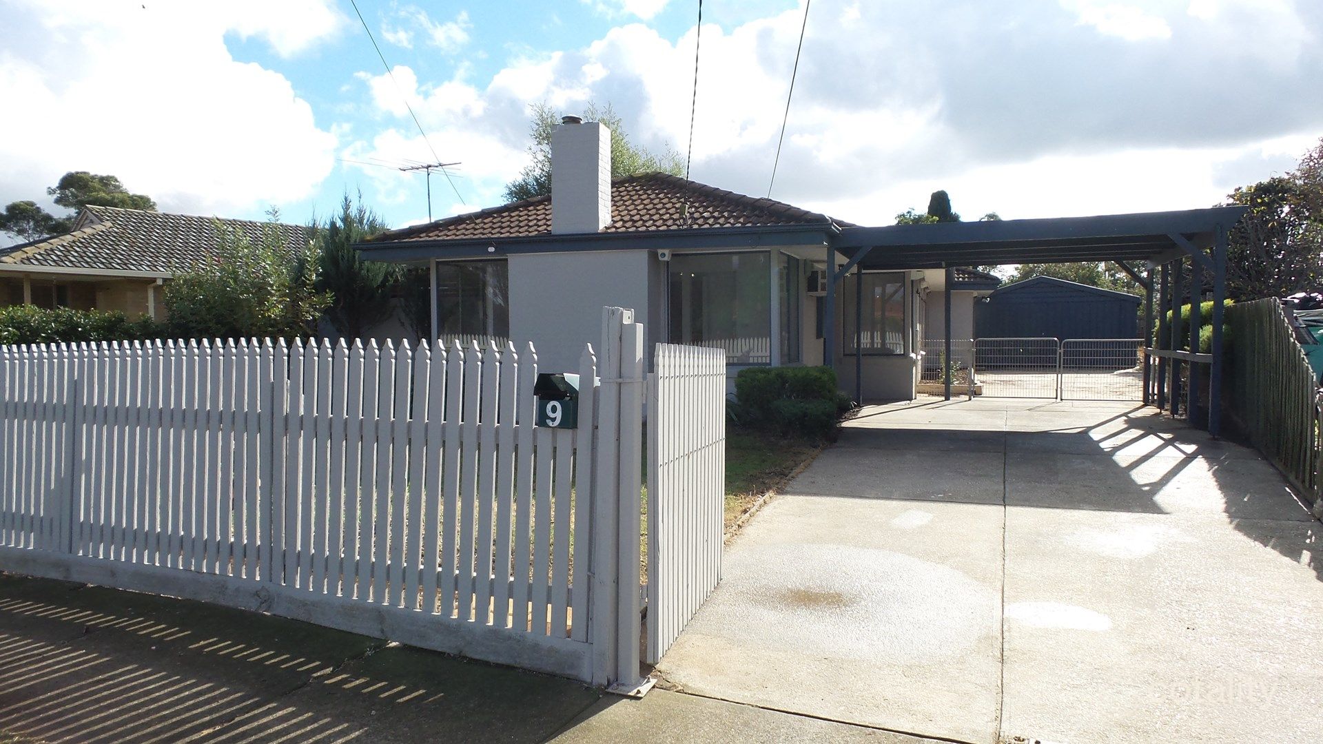 9 Lachlan Rd, Melton South, VIC 3338