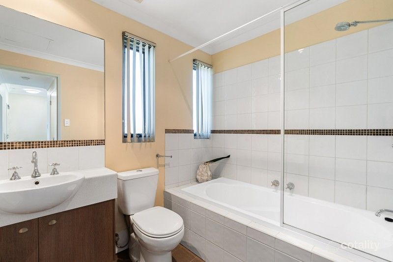 3/1 Ibera Way, Success, WA 6164