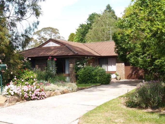 27 Charlton Cl, Bowral, NSW 2576
