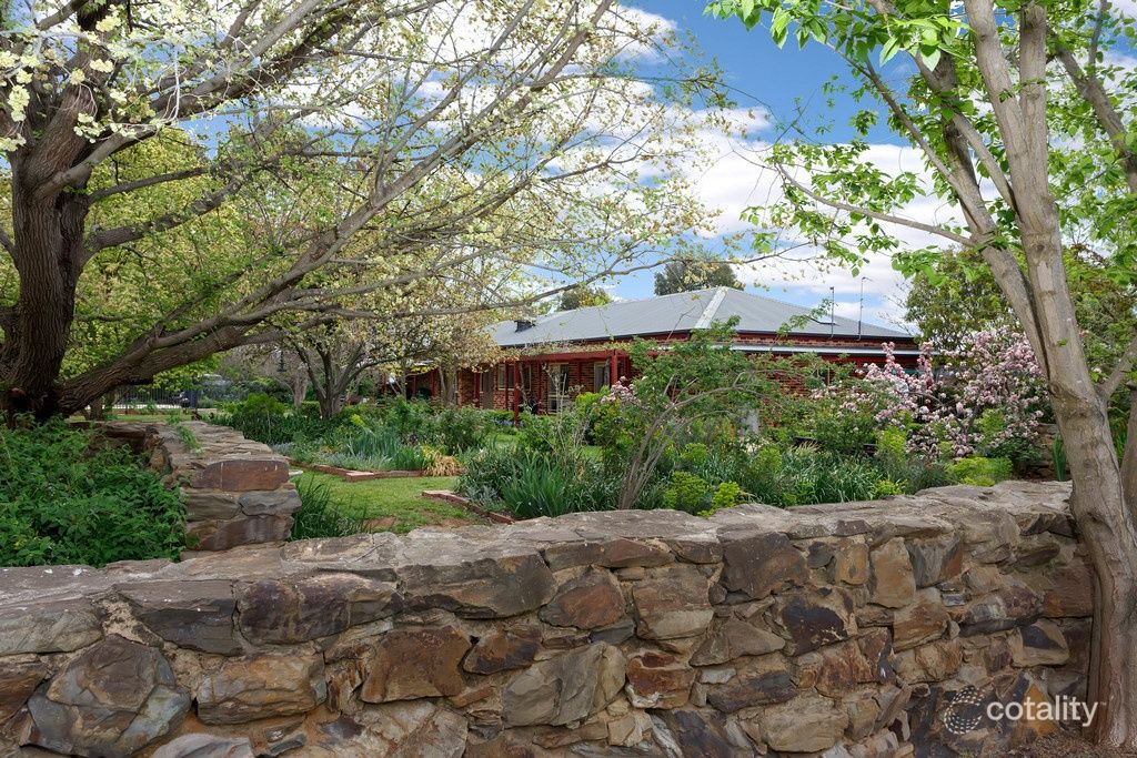 331 Inglewood Rd, Lake Albert, NSW 2650