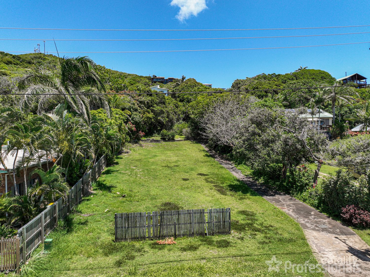 82 Farnborough Rd, Meikleville Hill, QLD 4703