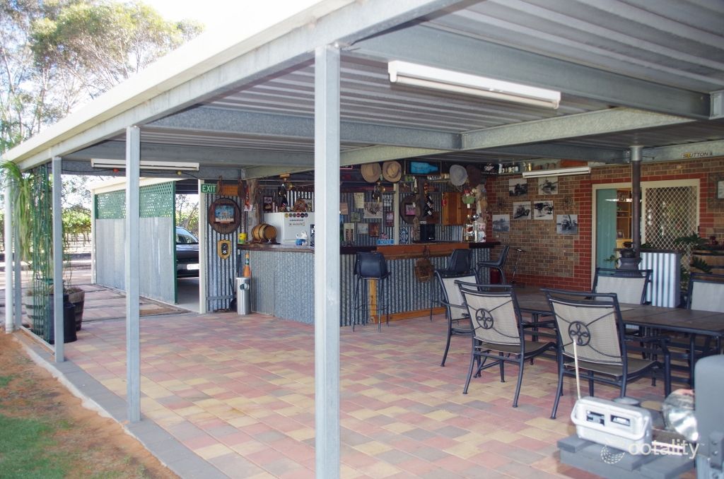 257 Kulkyne St, Renmark West, SA 5341