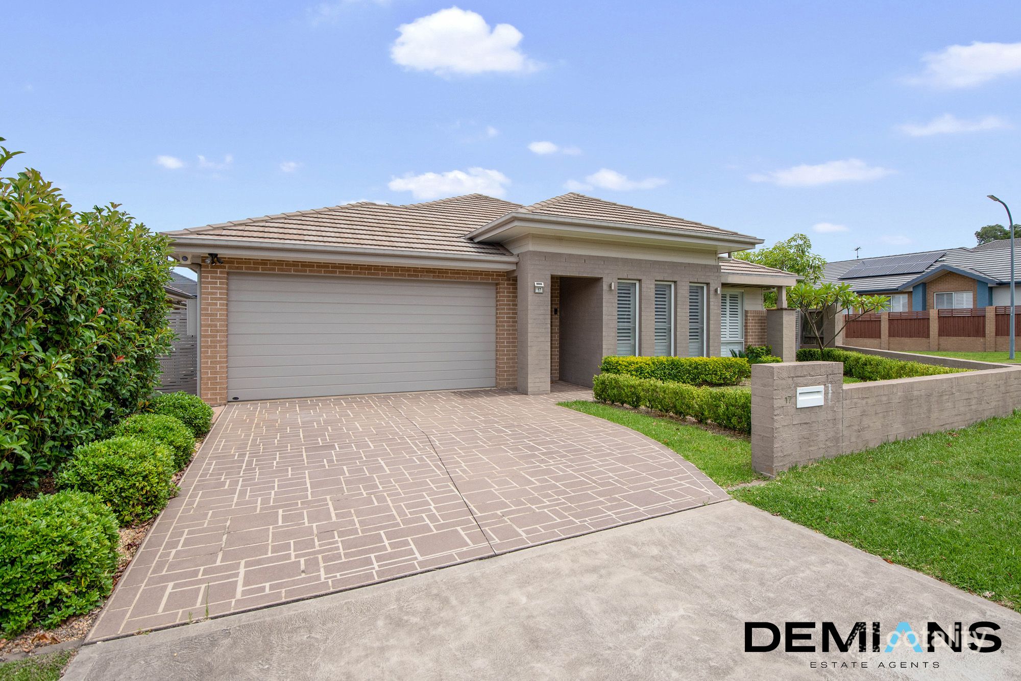 17 Travers St, Moorebank, NSW 2170