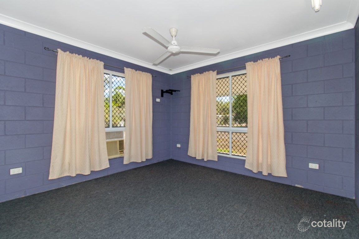 9 Blue Mountain Dr, Bluewater Park, QLD 4818