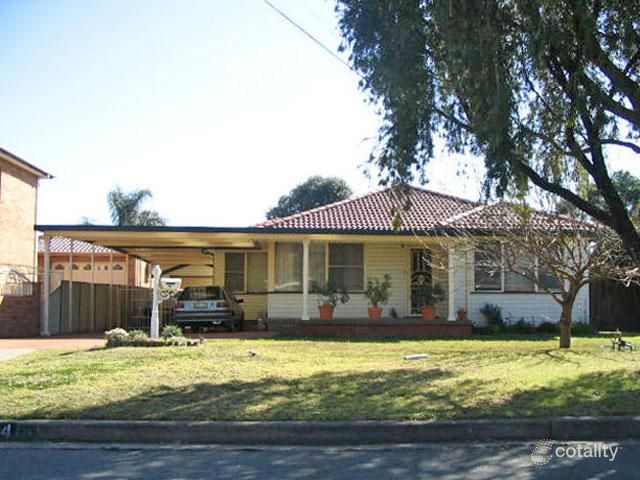 14 Selway Ave, Moorebank, NSW 2170