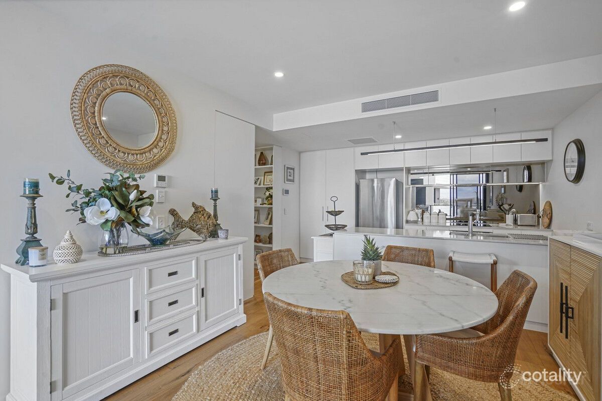 508/110-112 Frank St, Labrador, QLD 4215