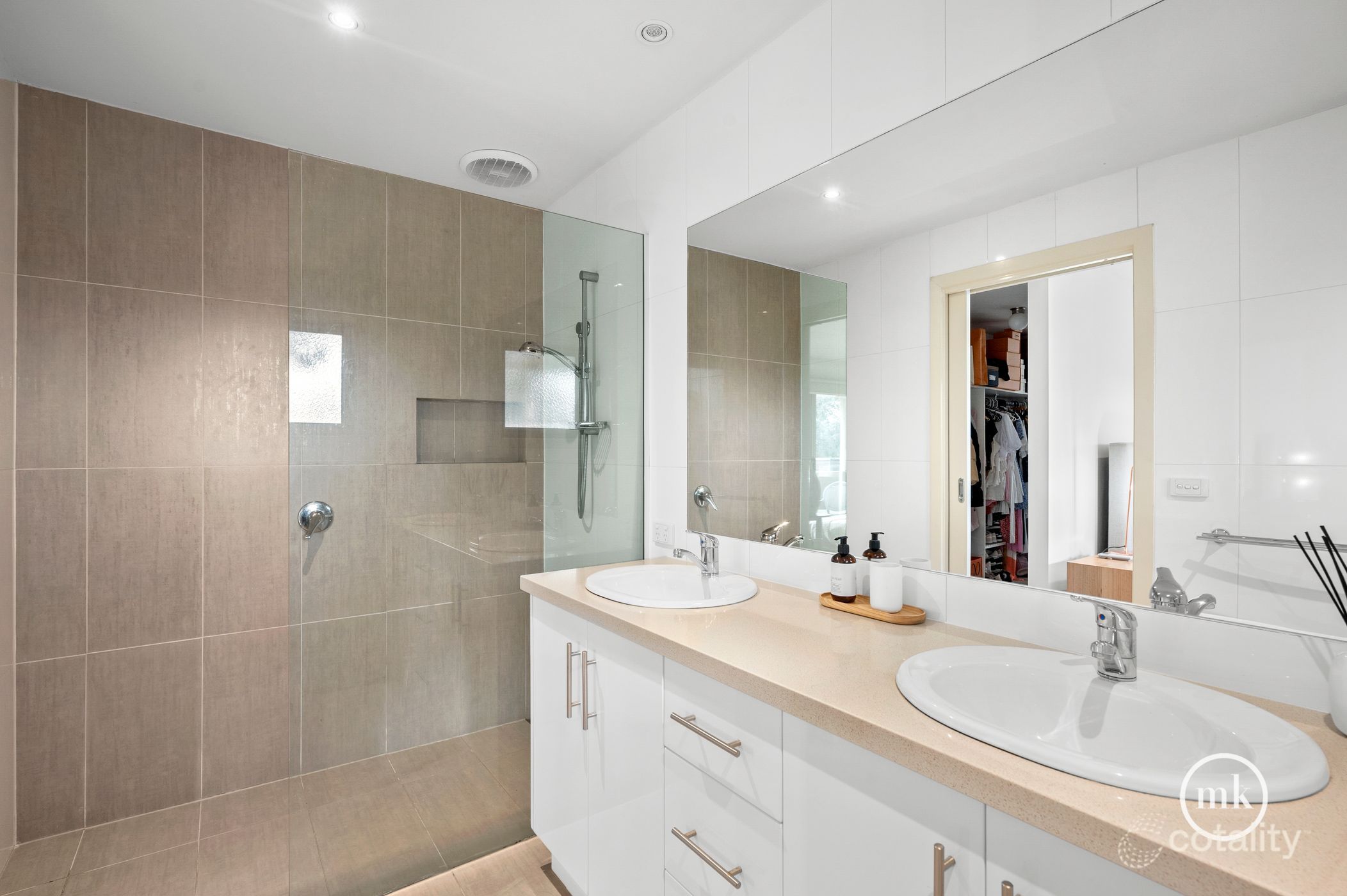 4/1220 Main Rd, Eltham, VIC 3095