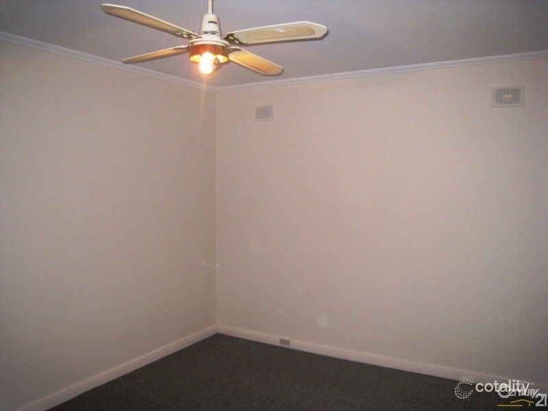 366 Hampstead Rd, Clearview, SA 5085