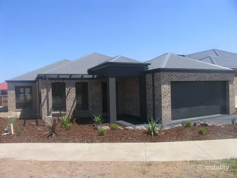 9 Florida Ct, Berwick, VIC 3806