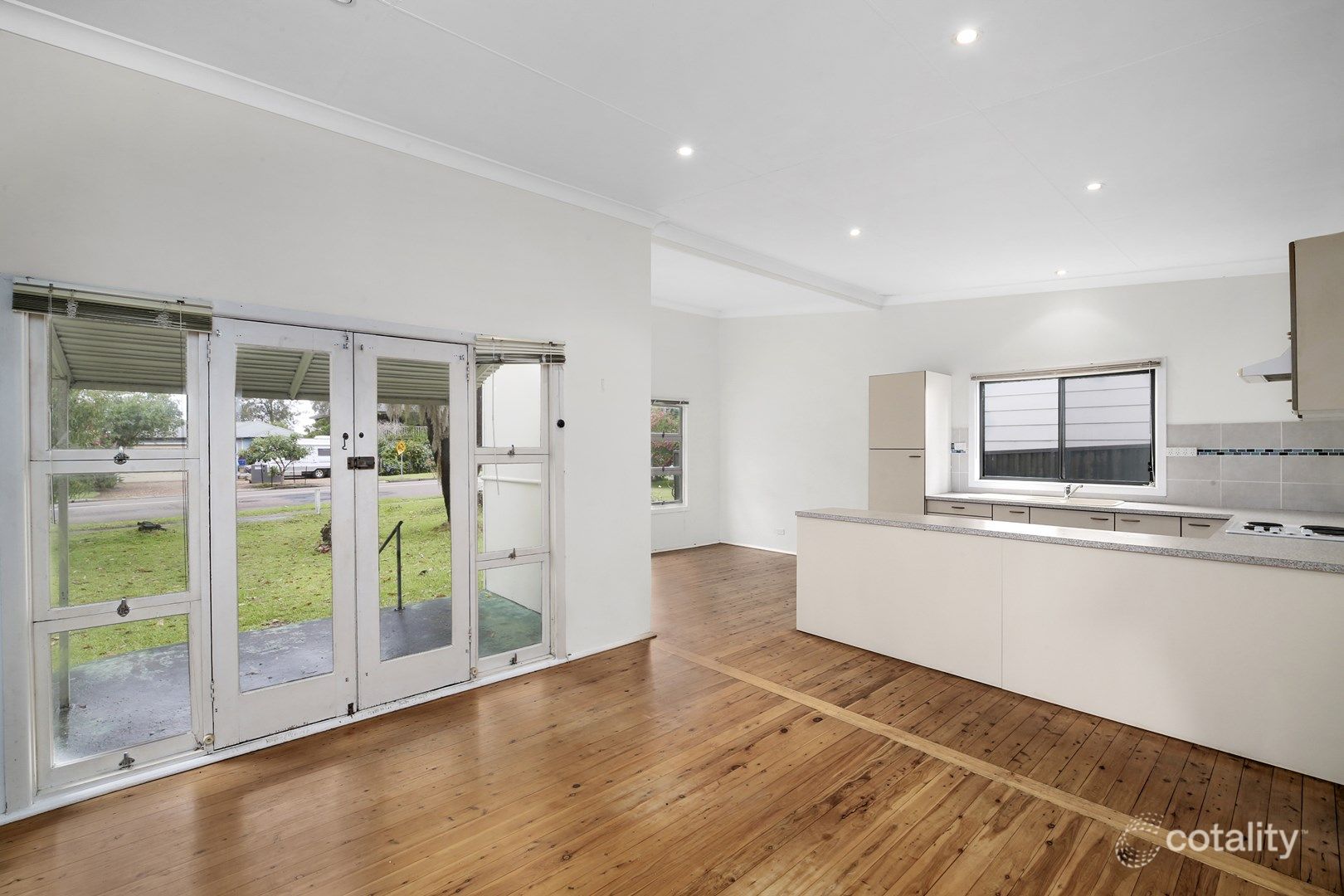 240 Lakedge Ave, Berkeley Vale, NSW 2261