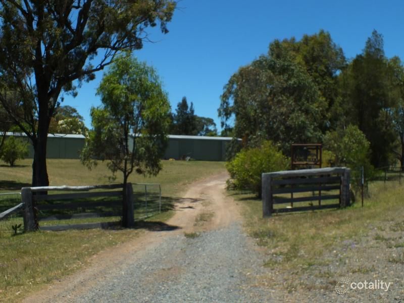 1325 Connolly Dam Rd, Silverwood, QLD 4370