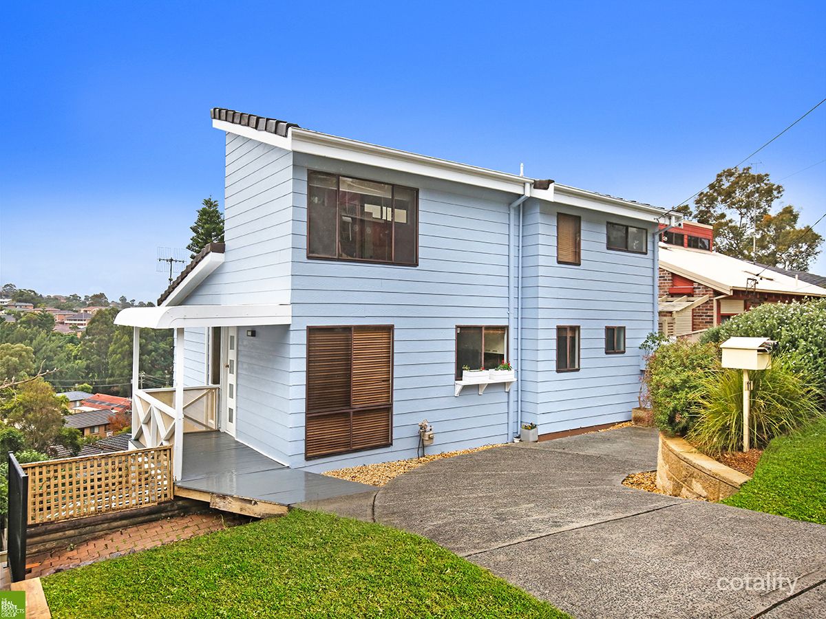 11 Ashley Ave, Farmborough Heights, NSW 2526