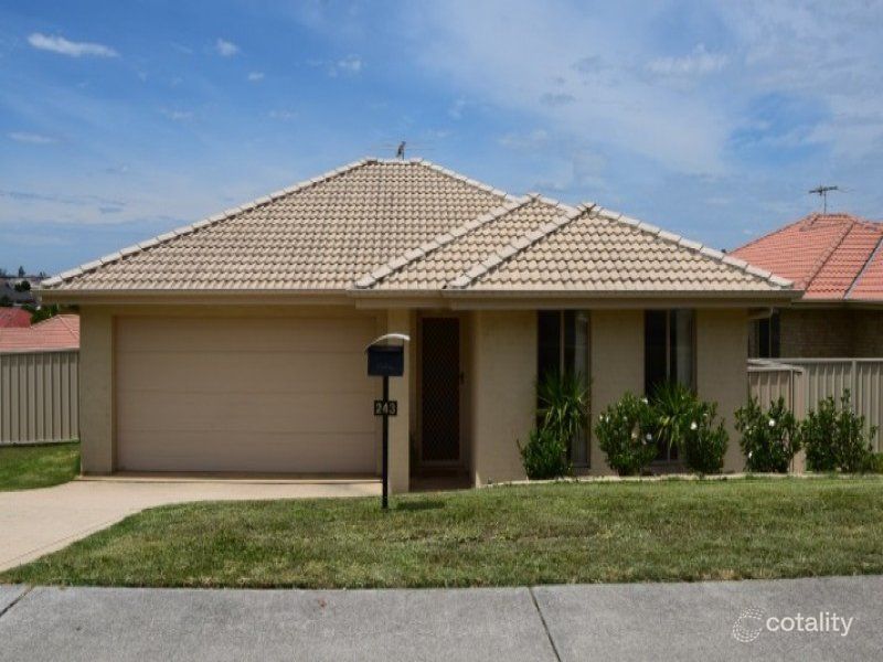 243 Denton Park Dr, Aberglasslyn, NSW 2320