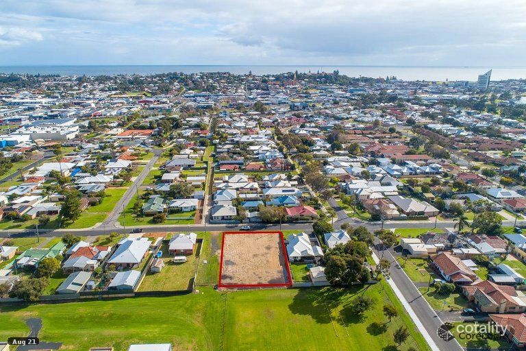 11 Albert Rd, East Bunbury, WA 6230