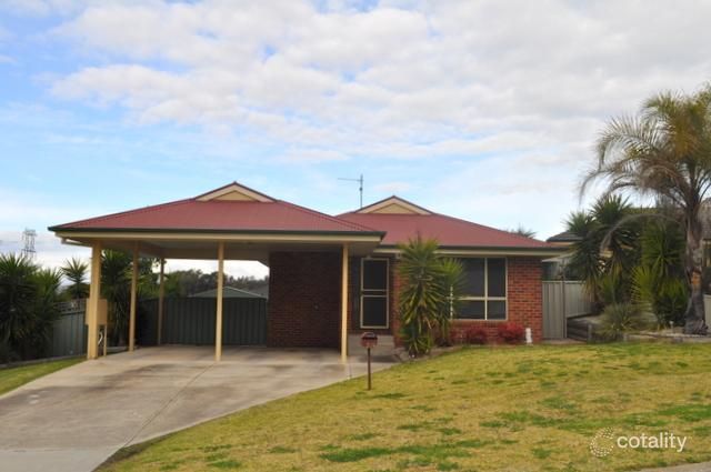 249 Desmond St, Lavington, NSW 2641