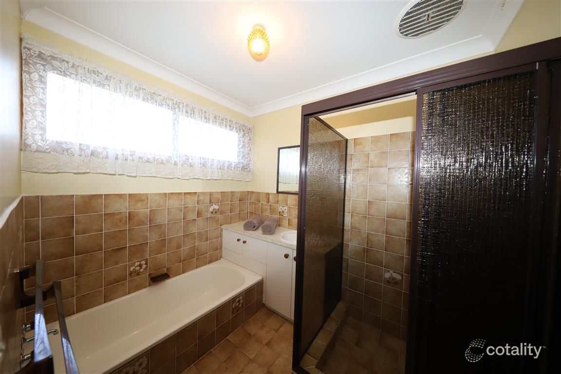 13 Mangaroo Ave, Tumut, NSW 2720