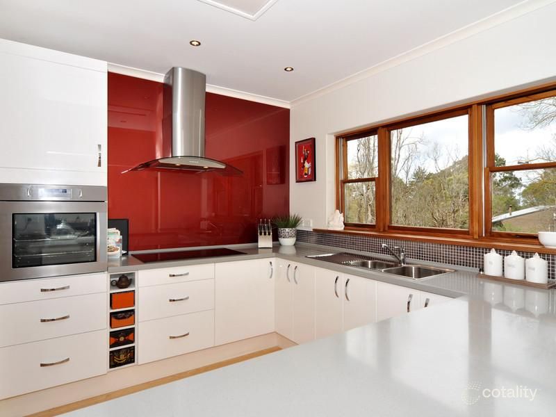 18 Valley Side Dr, Crafers, SA 5152