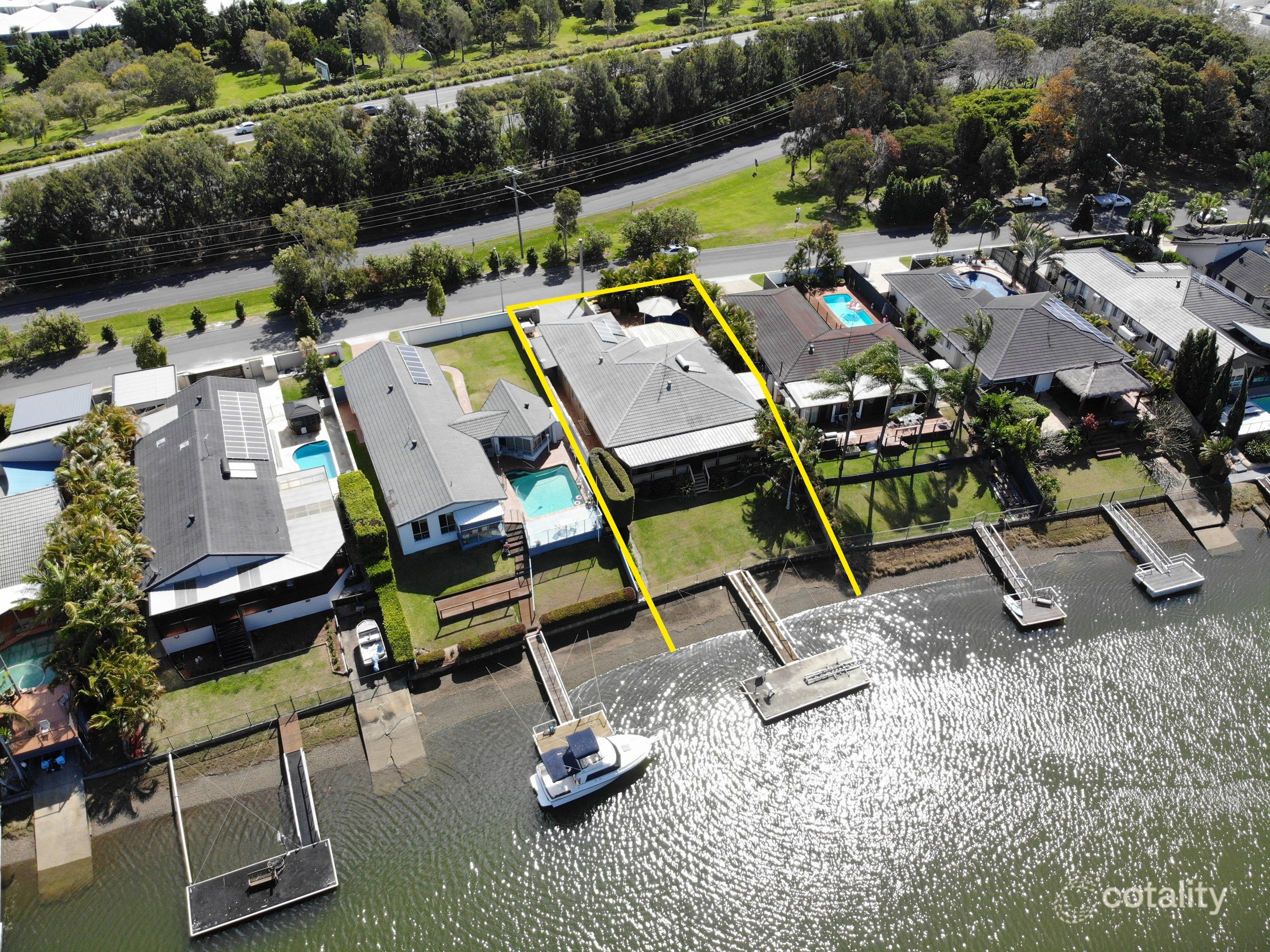 129 Witt Ave, Carrara, QLD 4211