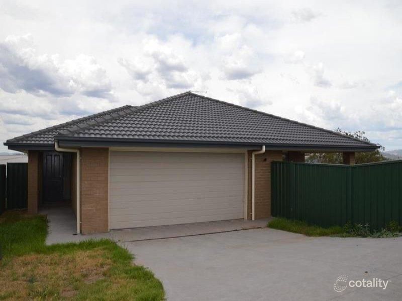 2/18 Chivers Cct, Muswellbrook, NSW 2333