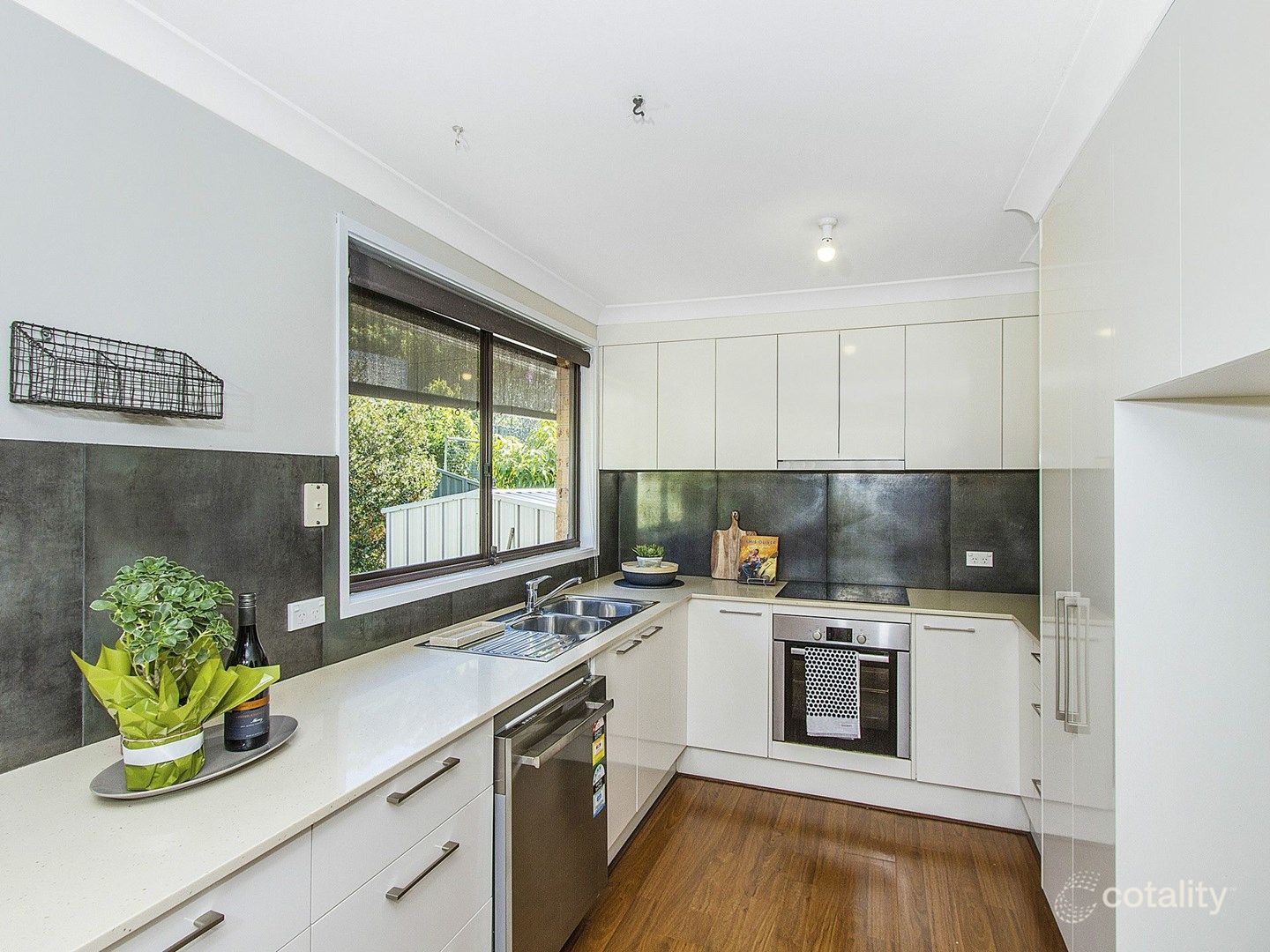 4/7 Lunderston Dr, Narara, NSW 2250