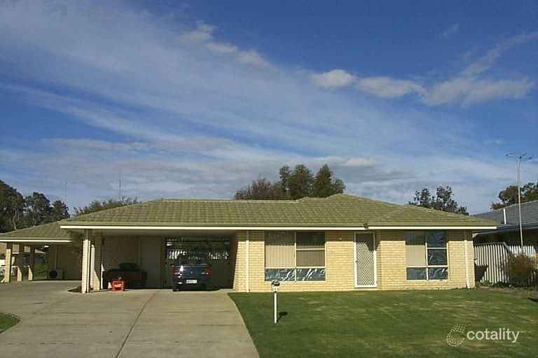 10 Holly Way, Glen Iris, WA 6230