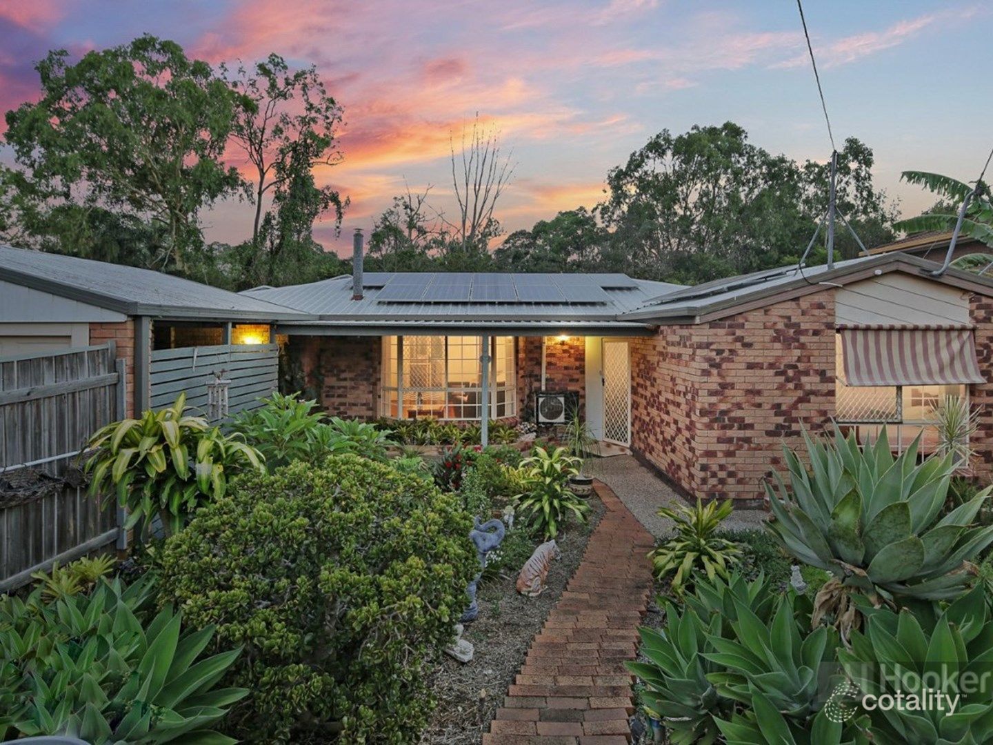 23 Conifer St, Hillcrest, QLD 4118