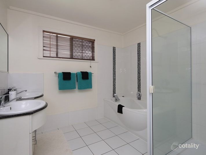 6 Swan St, Brassall, QLD 4305