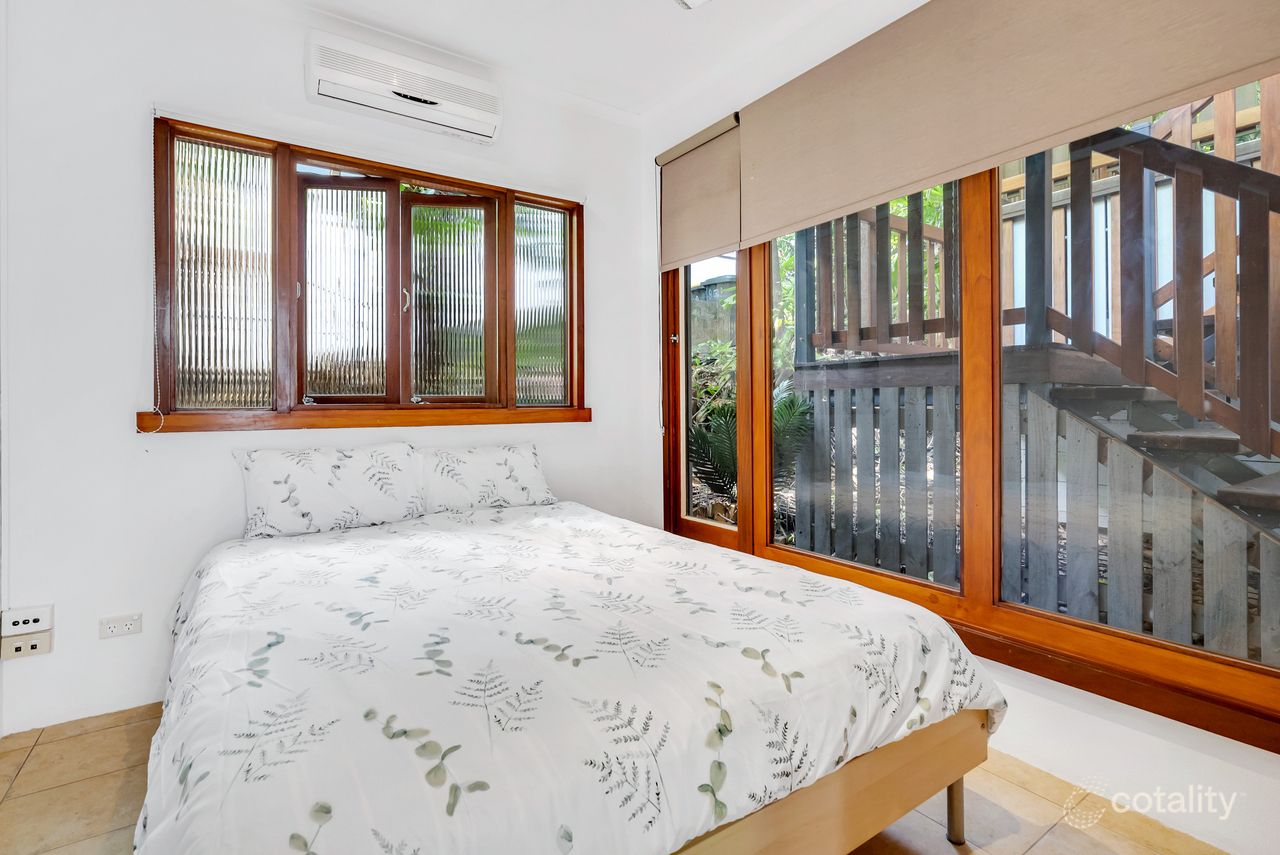 95-97 Hillview Cres, Whitfield, QLD 4870