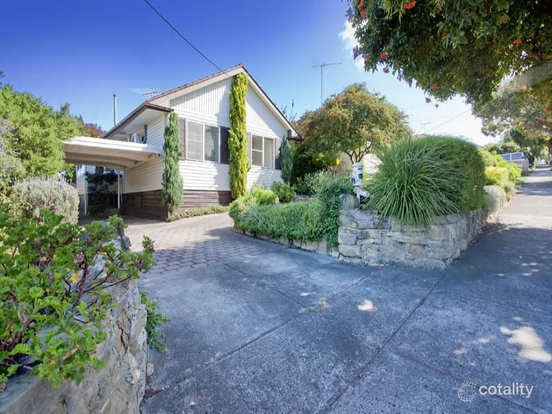 14 Montague St, Highton, VIC 3216