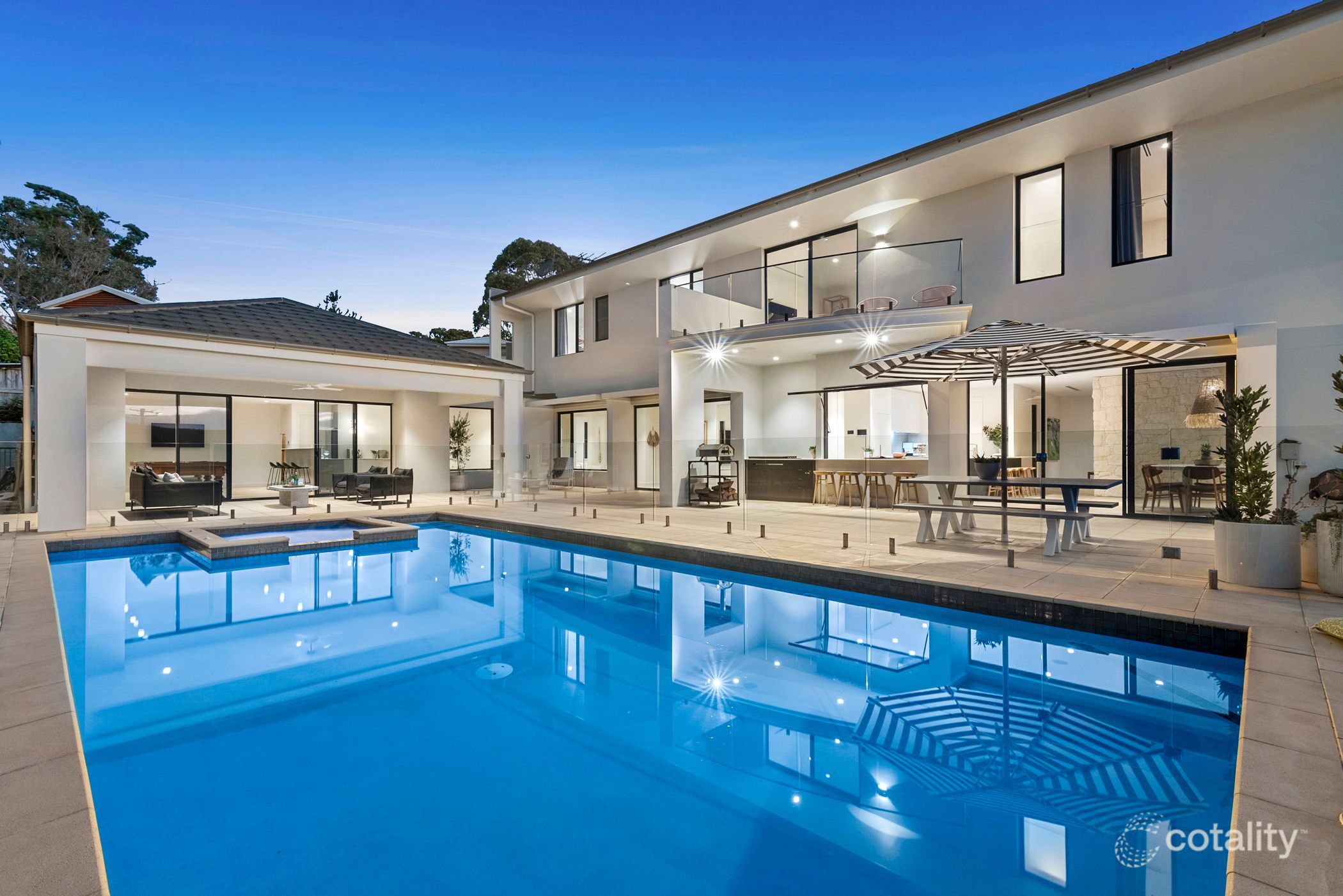 3 Watts Cres, Mount Eliza, VIC 3930