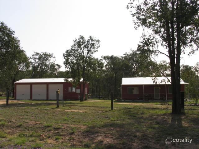 13 Avoca Pl, Nanango, QLD 4615