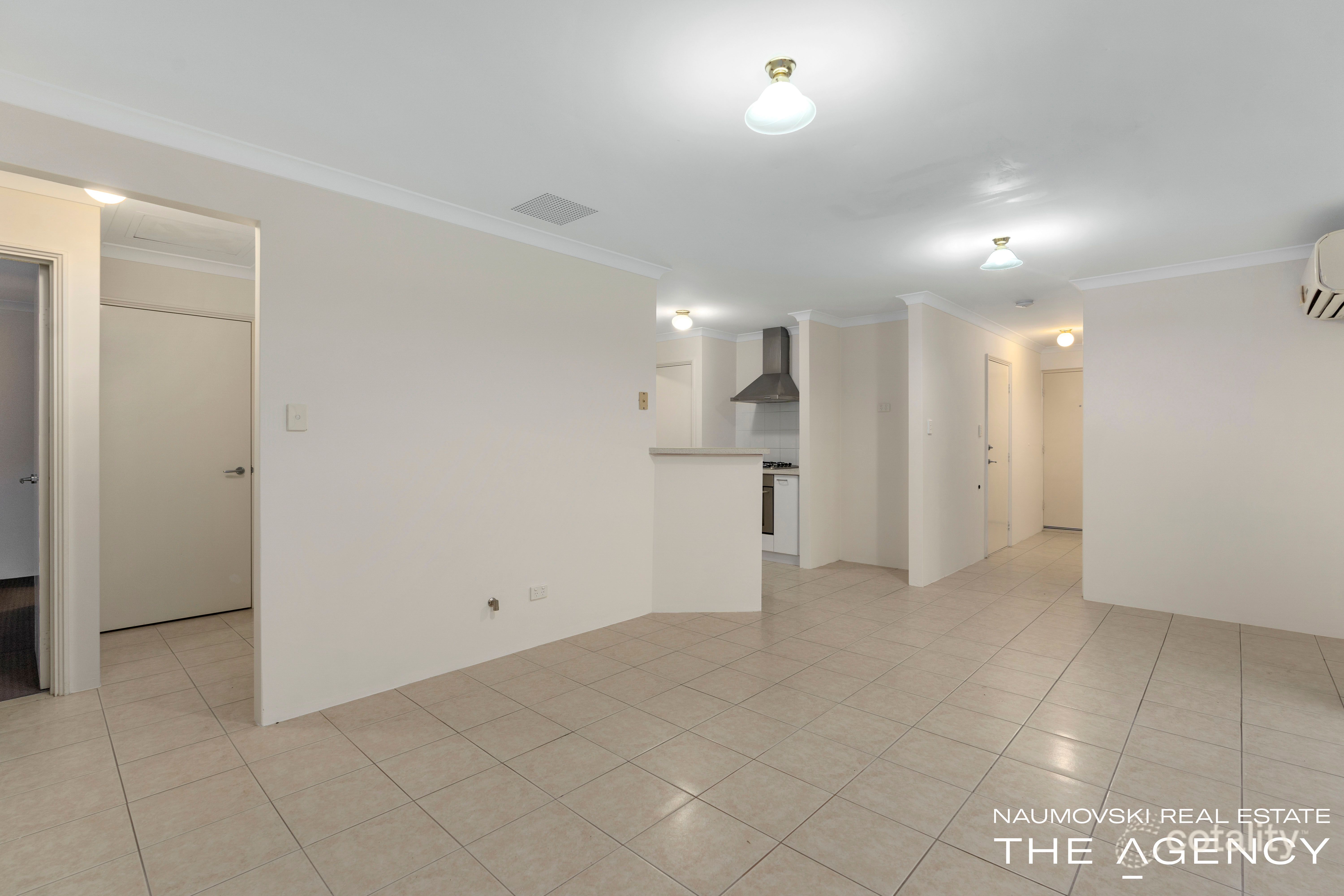 4/12 Greylock Mndr, Madeley, WA 6065