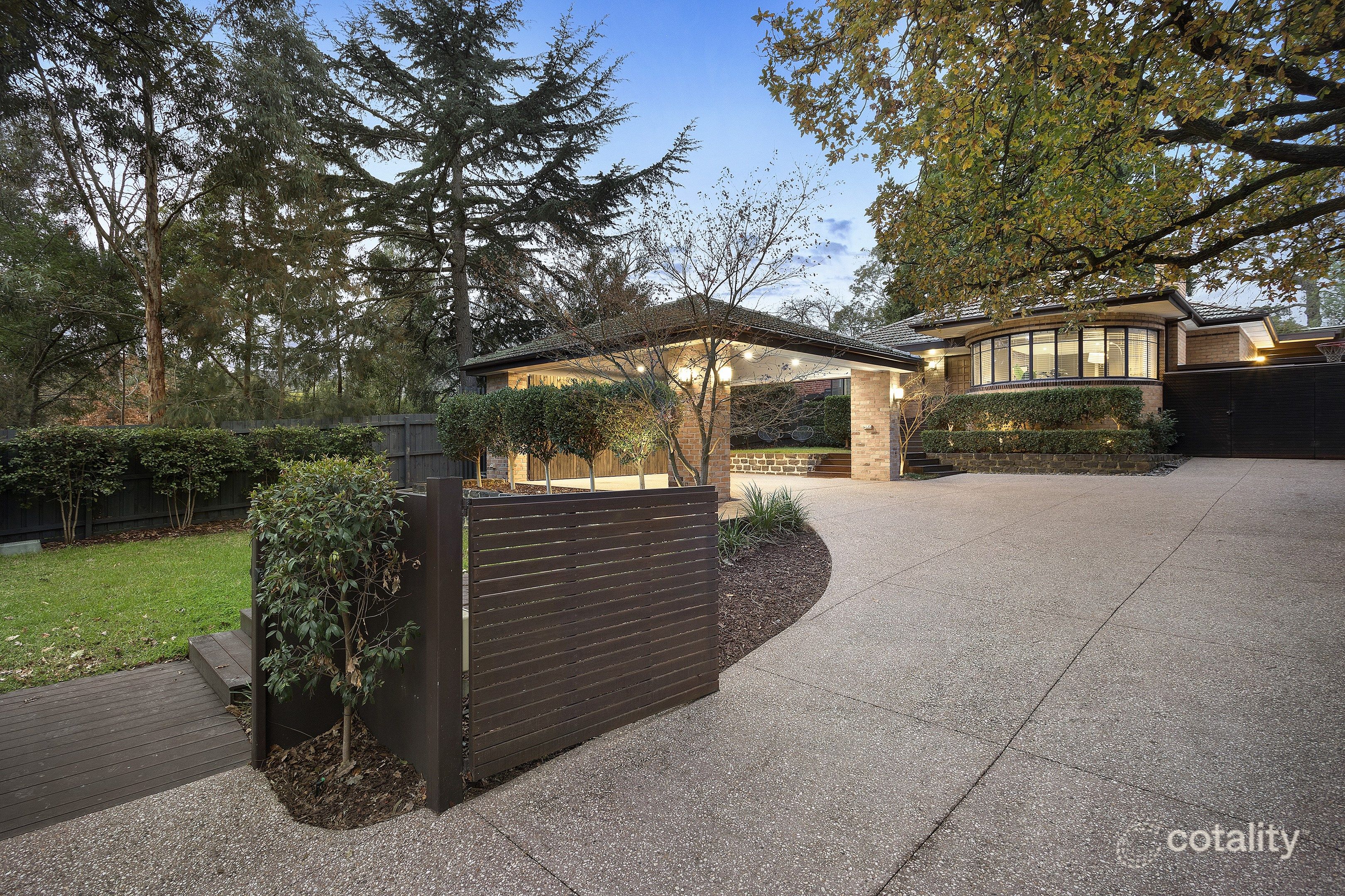36 Lister St, Kew East, VIC 3102