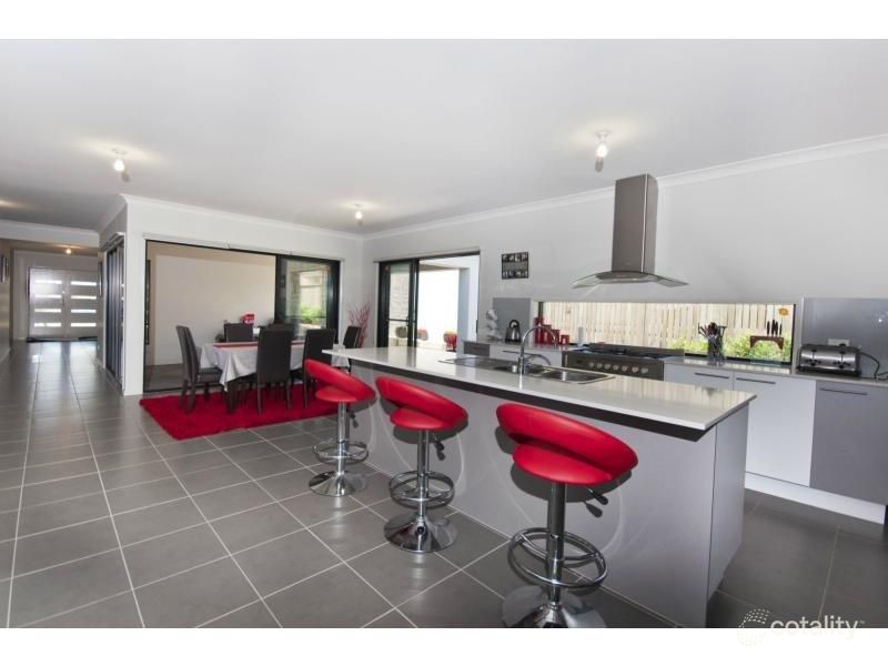 16 Rosabrook Cres, Ormeau, QLD 4208