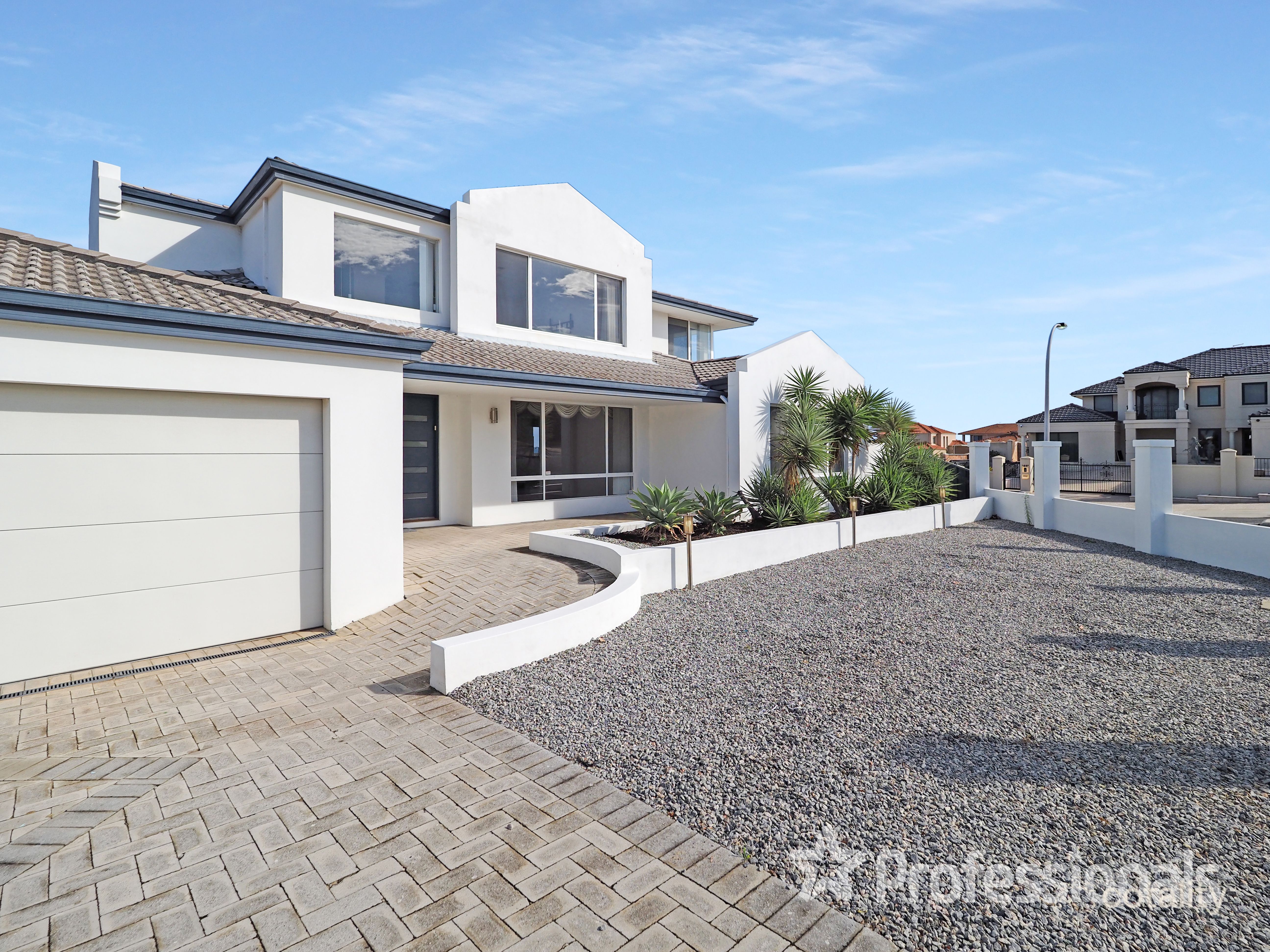 62 Diamond Dr, Ocean Reef, WA 6027