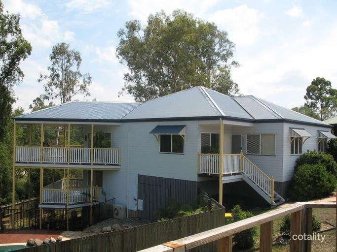 5 Loftus Pl, Arana Hills, QLD 4054