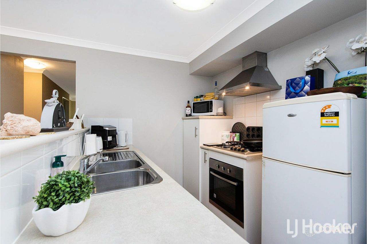 26/70 Forrest Rd, Armadale, WA 6112