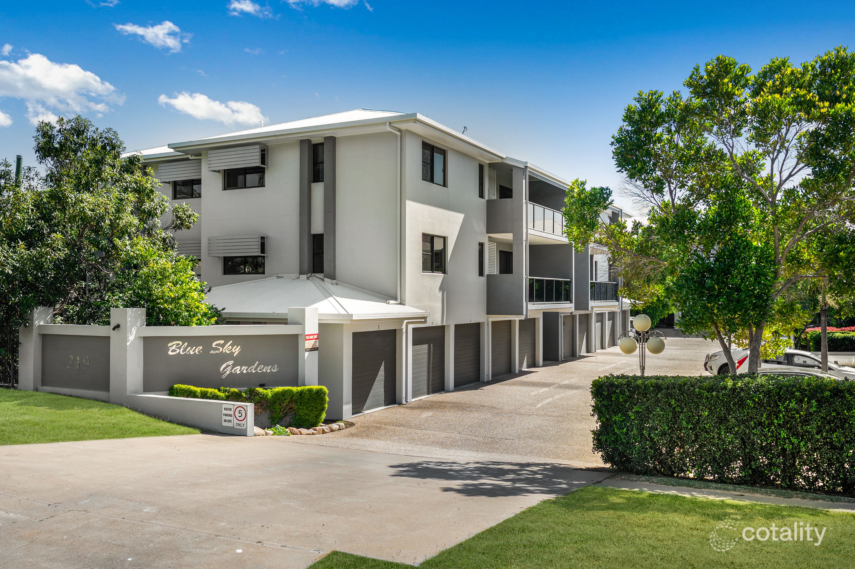3/319 Angus Smith Dr, Douglas, QLD 4814