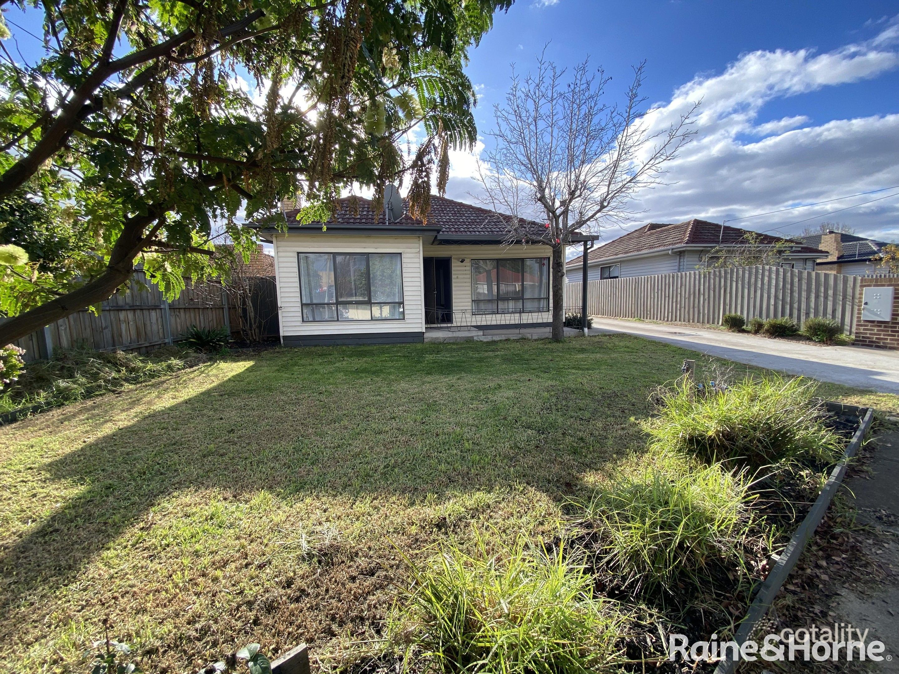 1/56 Dumfries St, Deer Park, VIC 3023