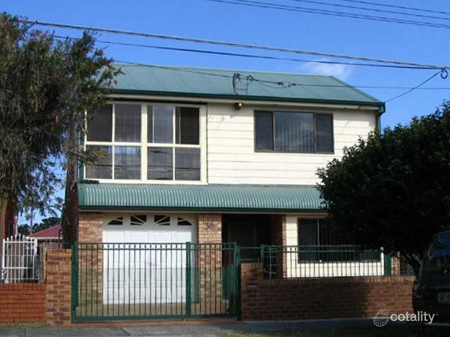 30 Robinson St, Eastlakes, NSW 2018