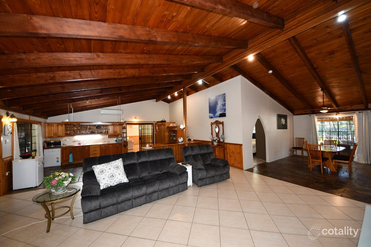 2 Archer Rd, Gracemere, QLD 4702