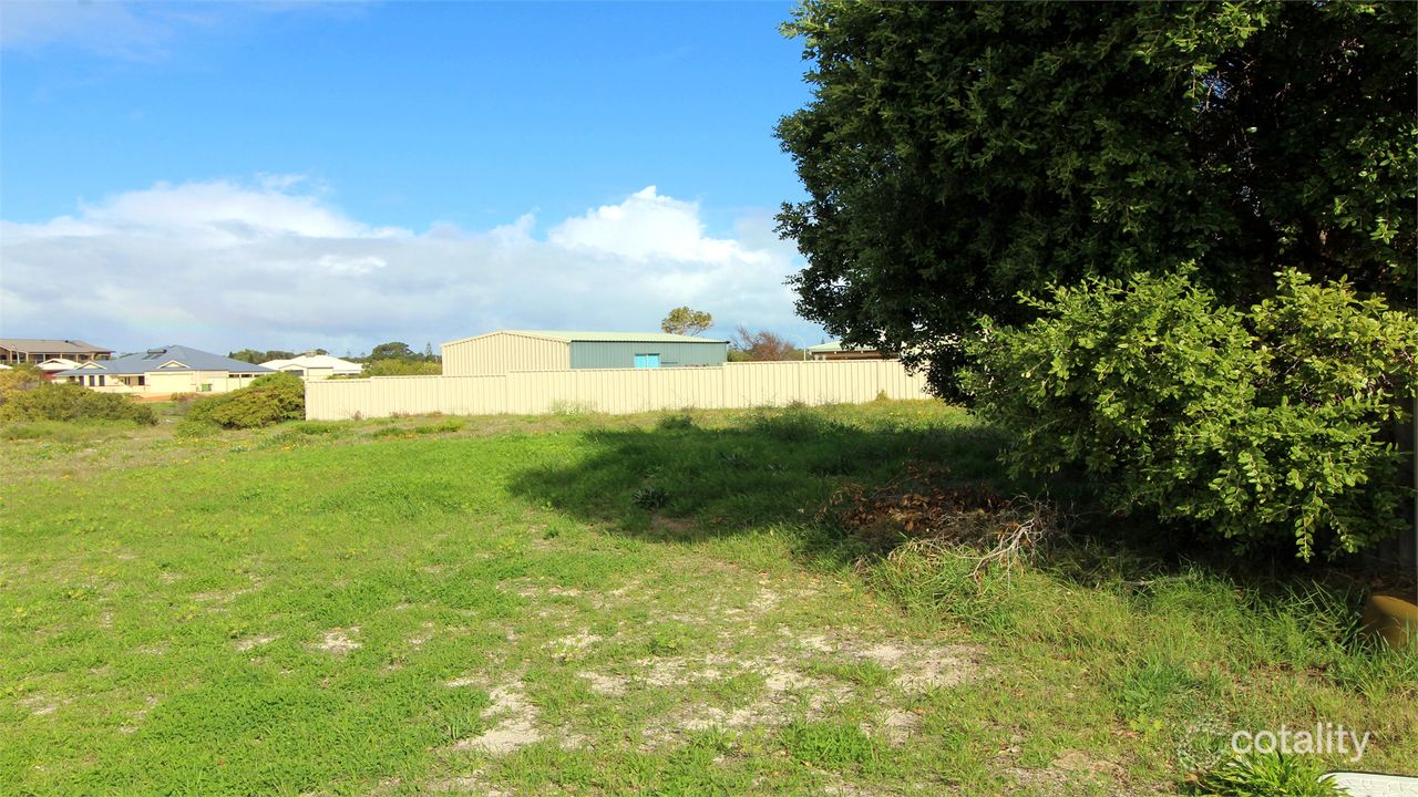 8 Curlew Pl, Jurien Bay, WA 6516
