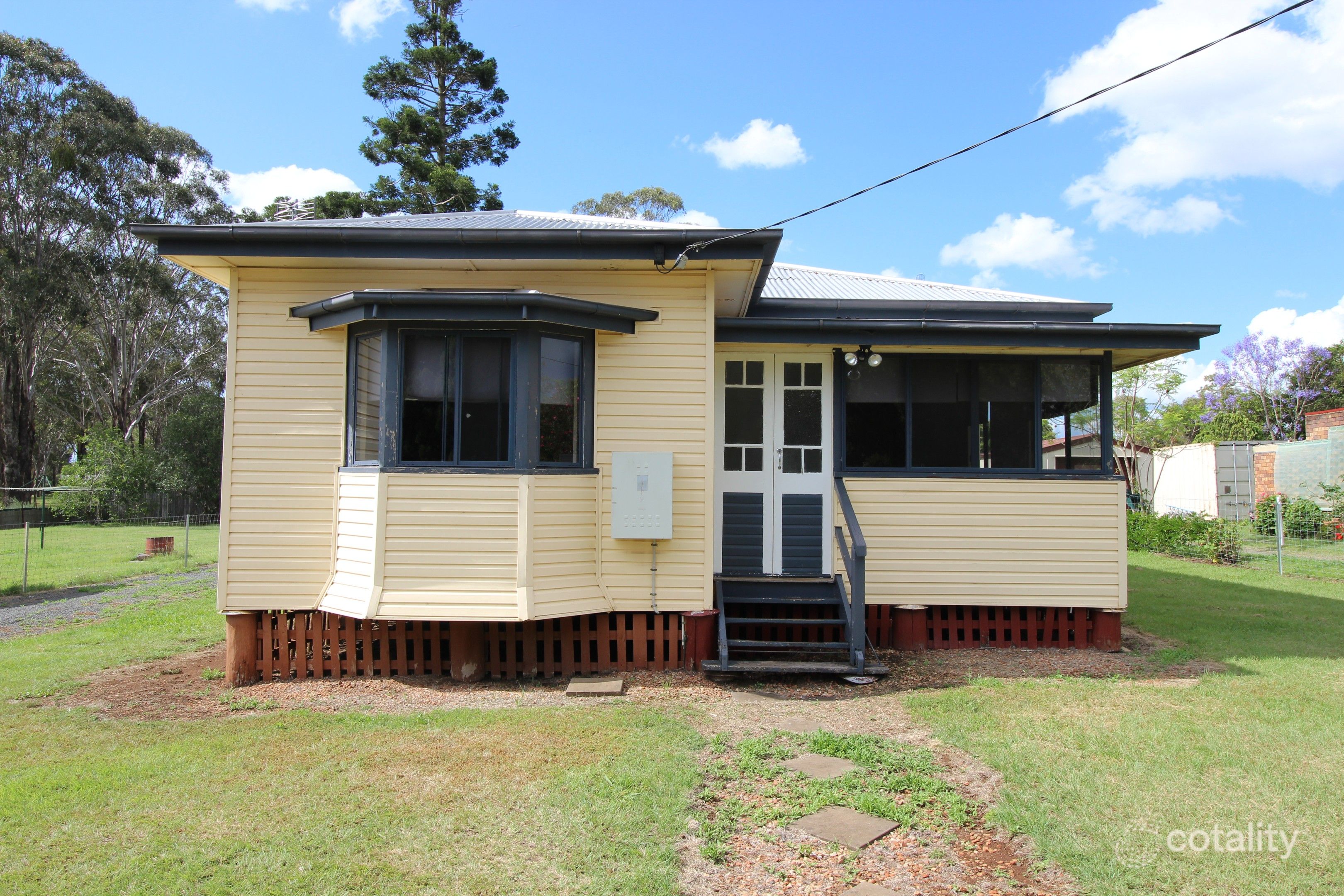 8 Henry St, Kingaroy, QLD 4610