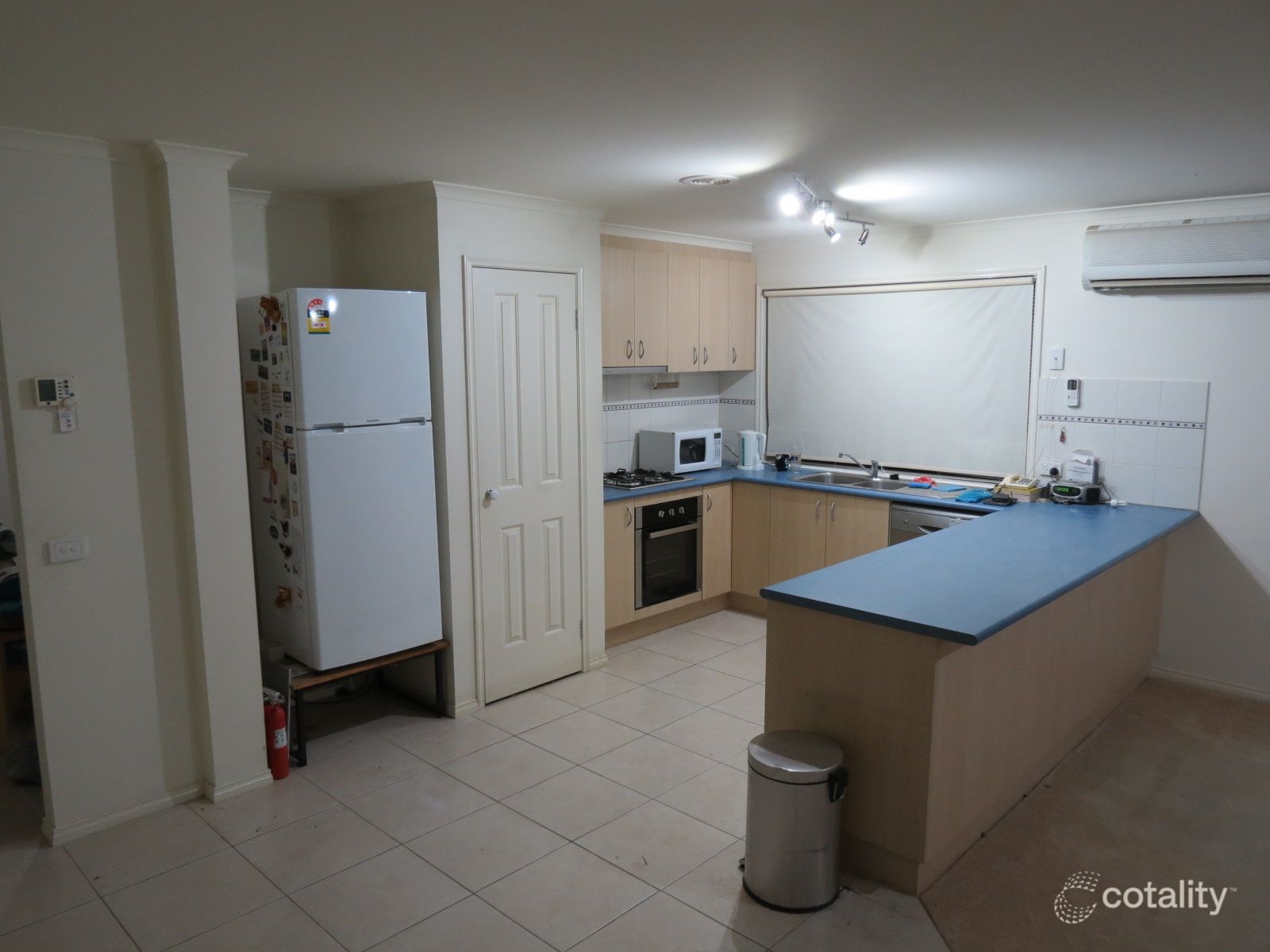 33 Sandalwood Gr, Carrum Downs, VIC 3201